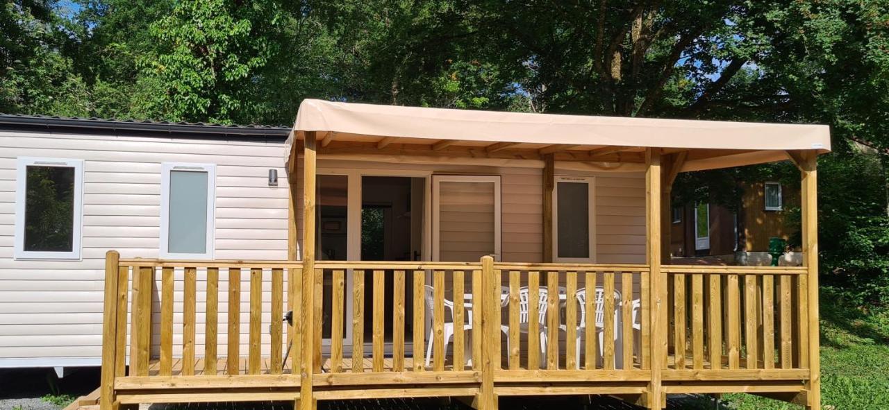 Reyrevignes  Camping Domaine Papillon מראה חיצוני תמונה
