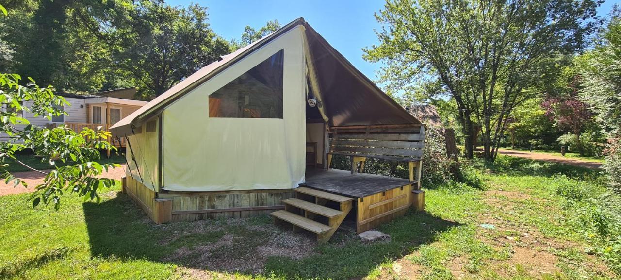 Reyrevignes  Camping Domaine Papillon מראה חיצוני תמונה